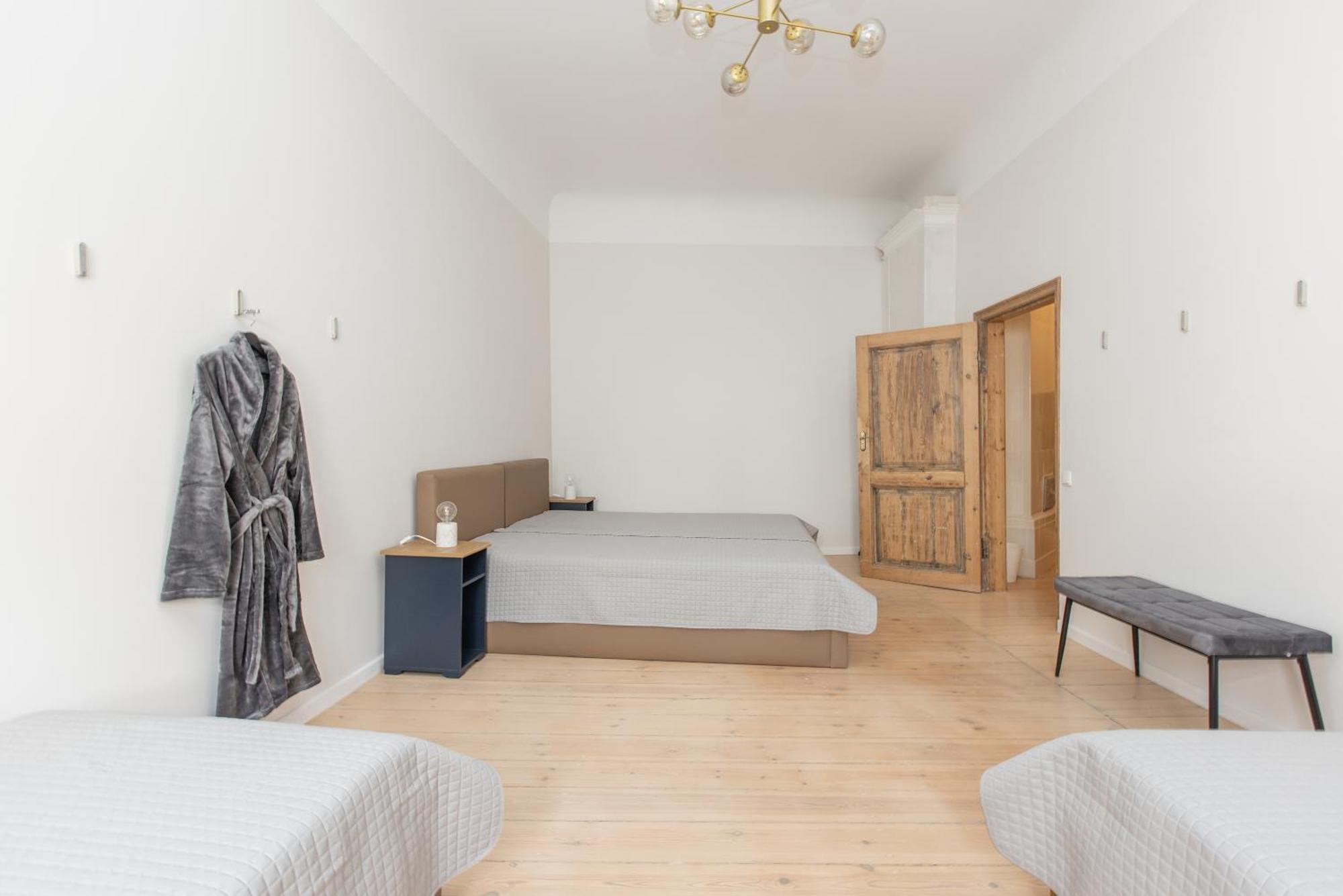 Large Vacation Apartments In The Old Town Riga Exterior photo